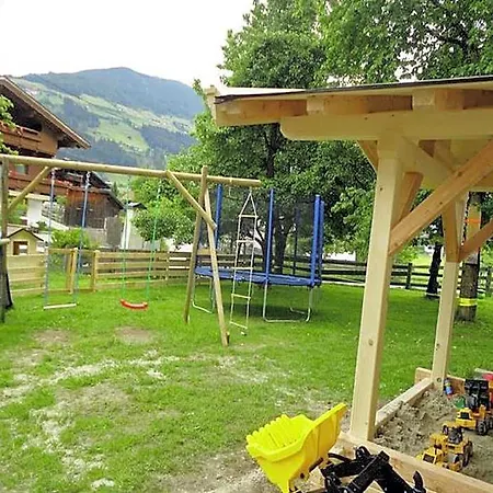 Hotell In Near Slopes Hainzenberg